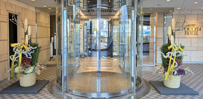 門松ポートライナー側入口①