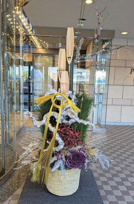 門松ポートライナー側入口③